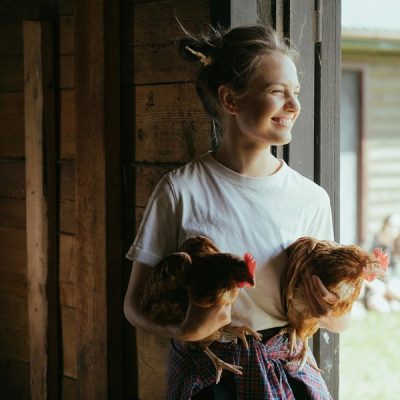 About me, a poultry expert and fellow chicken keeper